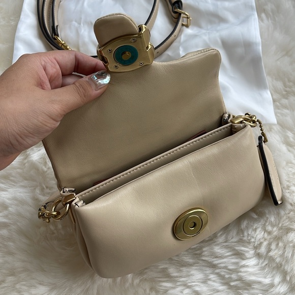 Coach Pillow Tabby 18 Ivory - Picture 4 of 11